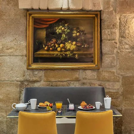 Ducs De Bourgogne Hotel