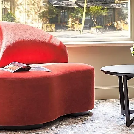Hotel Ducs De Bourgogne 4*