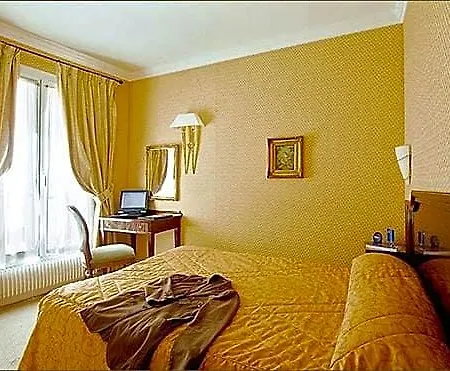 Hotel Ducs De Bourgogne 4*