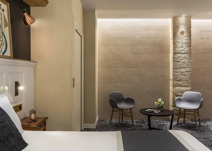 Otel Ducs De Bourgogne Paris