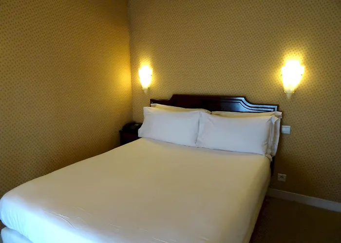 Ducs De Bourgogne 4* Paris