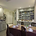 ホテル Ducs De Bourgogne 4*
